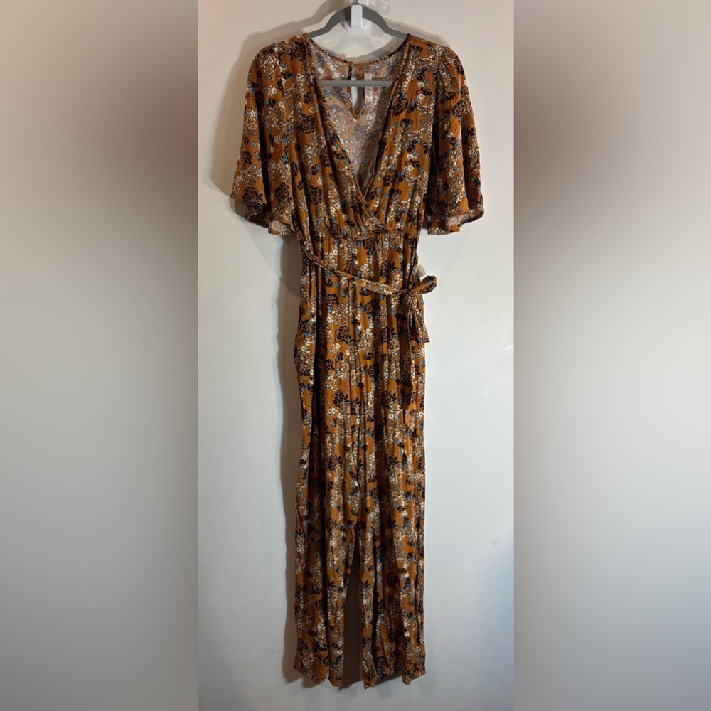 BAND OF GYPSIES Sz M Floral Wrap Bodice Jumpsuit 100% Viscose Flare Sleeve
